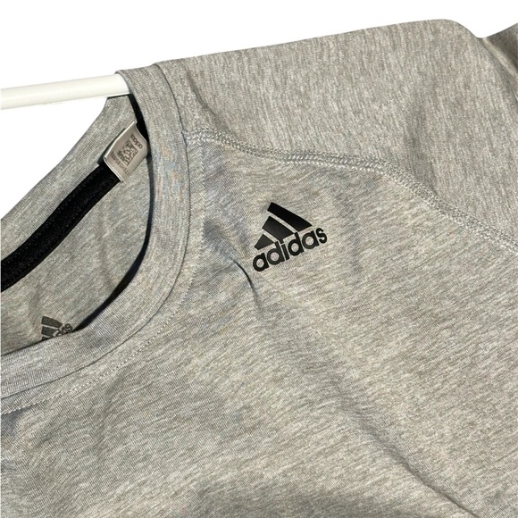 Authentic Adidas Workout Shirt, Perfect condition Women's Size M - Picture 3 of 4